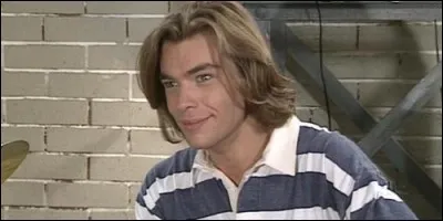 Comment Nicolas apprend-il que Hélène le quitte ?