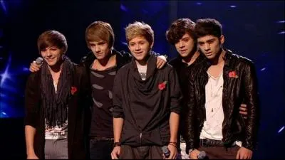 Quand et  quelle heure le groupe  One Direction  a-t-il t form ?