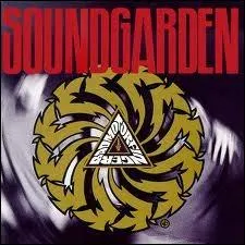 Quel titre ouvre le 3e album de Soundgarden  Badmotorfinger  sorti en 1991 ?