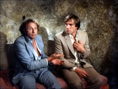 En 1981 , il est Franois Perrin dans ce film ralis par Francis Veber