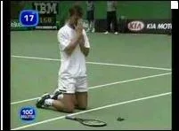 Que fait Julien Boutter  genoux  L'Open d'Australie 2010 ?
