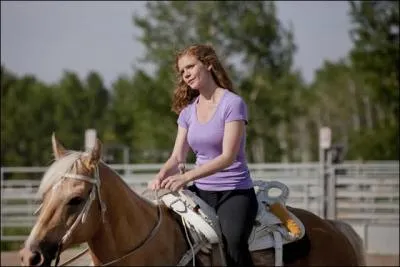 Que mtier faisait cette cavalire avant de reprendre la voltige ?