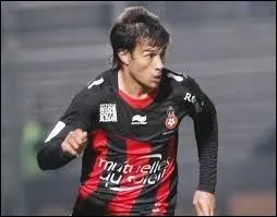Il volue en France (OGC Nice). Comment s'appelle-t-il ?