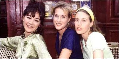 Dans "Elisa, top Model (ou Elisa, un roman photo)", lesquelles de ces filles sont des mannequins ?
(2 réponses)