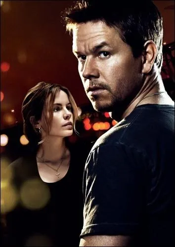 Dans quel film Mark Wahlberg renoue-t-il avec son pass de malfrat pour sauver son beau-frre qui a perdu la drogue d'un gros trafiquant ?