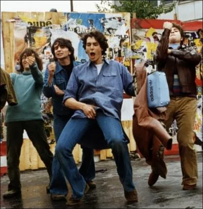 Quel film de Cdric Klapisch runit  l'cran Romain Duris, Vincent Elbaz, Hlne de Fougerolles et lodie Bouchez ?