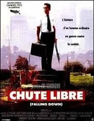 Cinma : quel acteur tient le rle principal dans le film  Chute libre , ralis par Joel Schumacher en 1993 ?