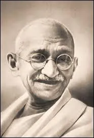 Une seule proposition est correcte, laquelle ? Gandhi 