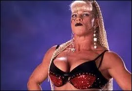 Comment se nommait cette regrette catcheuse qui a lutt  la WWE au dbut et  la fin des annes 90 ?