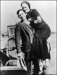 Serge Gainsbourg et Brigitte Bardot ont chanté les prénoms de deux célèbres malfaiteurs des années 20 : Bonny et Clyde. Quels étaient leurs patronymes ?