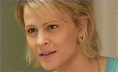 Qui joue le rle de Nicole Trager ?