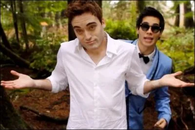 Sur quelle musique clbre est base la dernire parodie Twilight du Hillywood Show ?