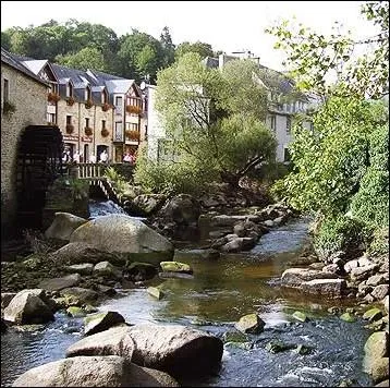  Vieux pays des meuniers, Paradis des artistes , cette commune de la cte cornouaillaise vous invite  dcouvrir la beaut de ses paysages... . .