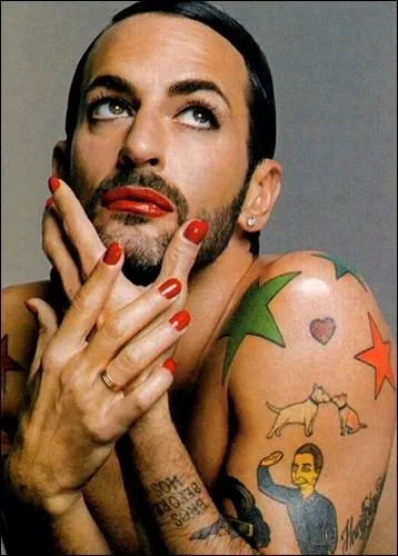 Quel est le nom de ce crateur de mode ?