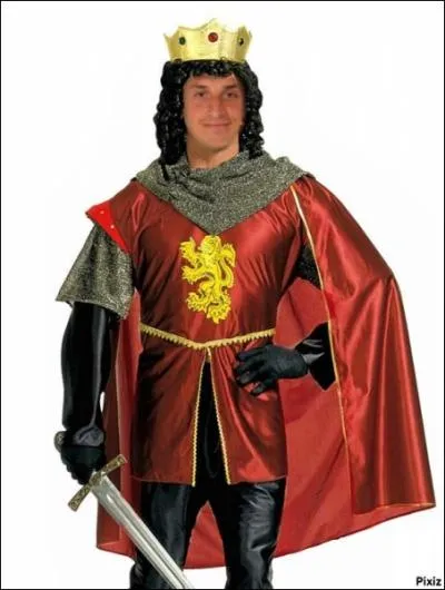 Qui est ce footballeur dguis en chevalier ?