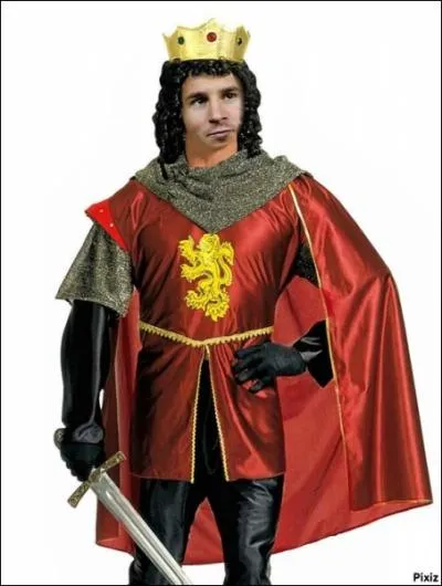 Qui est ce footballeur dguis en chevalier ?