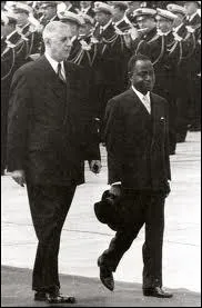 Le gouverneur du Tchad Flix bou et le Niger se rallirent  la  France libre .