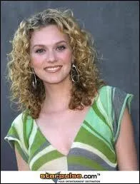 Elle a eu un enfant en mars 2010. Comment se prnomme-t-il ?