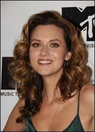 Qui joue-t-elle dans  Les frres Scott  ?