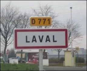 Cette ville se trouve dans un dpartement qui ne comprend pas de ... .
