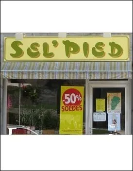 Toujours en parlant de nourriture, je voudrais un peu de sel pour picer ce voyage. En tchque, je dirai donc  sel  :