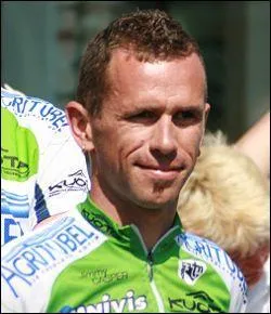 Qui est ce coureur de l'équipe Agritubel ?