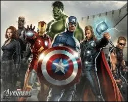 Quels sont les deux personnages de Avengers  avoir une certaine complicit ?