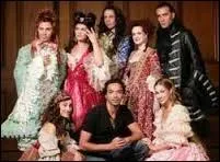 Le Roi soleil : Tout est dans l'allure, c'est une certitude. Tout est dans le style et la pause attitude. Mets des crabes dans un panier, c'est la socit... 