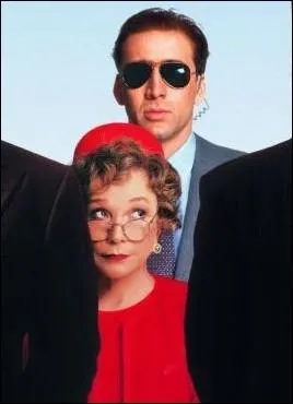 En 1994, Nicolas Cage est  Un ange gardien pour Tess , incarne par Shirley MacLaine. Qui est-elle dans le film ?