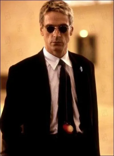 Comment s'appelle Jeremy Irons dans le film  Une journe en enfer  avec Bruce Willis ?