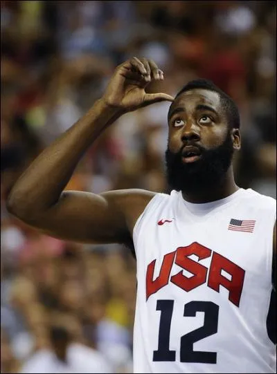 Qui est ce joueur des Rockets ?