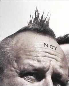 Sur quel lieu trs frquent se passe presque toute l'action du  Grand Soir  dans lequel Benot Poelvoorde interprte un punk SDF prnomm Not ?