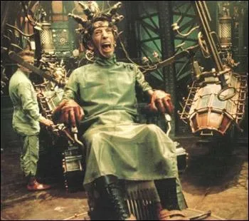 Dans  La cit� des enfants perdus , Krank enl�ve des enfants pour ne pas vieillir. Mais de quoi a-t-il besoin ?