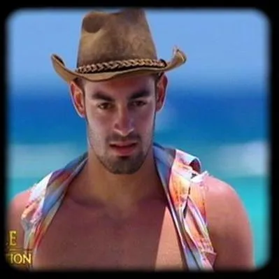 A quelle fille ce tentateur a-t-il offert un bracelet dans le premier épisode ? (Tito)