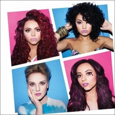 Le nom de leur premier album est  Wings  .