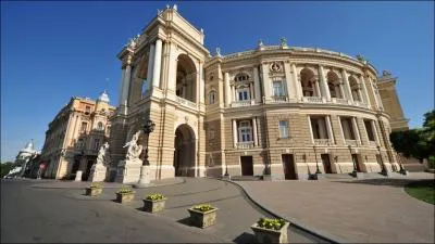 Odessa est une importante ville portuaire et station balnaire. Peuple par plus d'un million d'habitants, Odessa est souvent compare  Marseille. Mais o est-elle localise ?