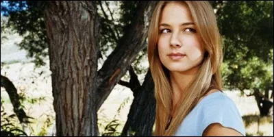 Comment Emily VanCamp se nomme dans "Everwood" ?