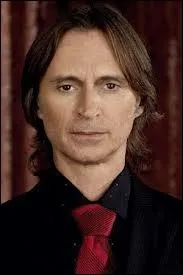 Qui est ce personnage dans la fort enchante ?