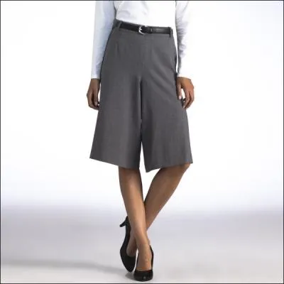 Quel est le nom de ce vtement de fille, parfaitement dmod ?