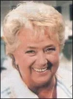 Jacqueline Maillan interprte le docteur Swift et nous explique les innovations mises en uvre au palace afin d'amliorer le confort des clients. Comment se nommait cette squence ?