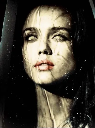 Quel est le mtier de Jessica Alba, la jeune aveugle qui se fait greffer des cornes  hantes , dans  The Eye  ?