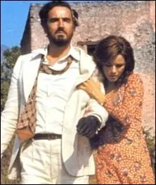 Quel acteur, qui a d mal  supporter son infirmit, est capable de reconnaitre la prsence d'une femme grce  son odeur dans  Parfum de femme  de Dino Risi ?