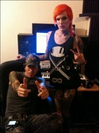 Quelle est cette personne proche de Deuce ?