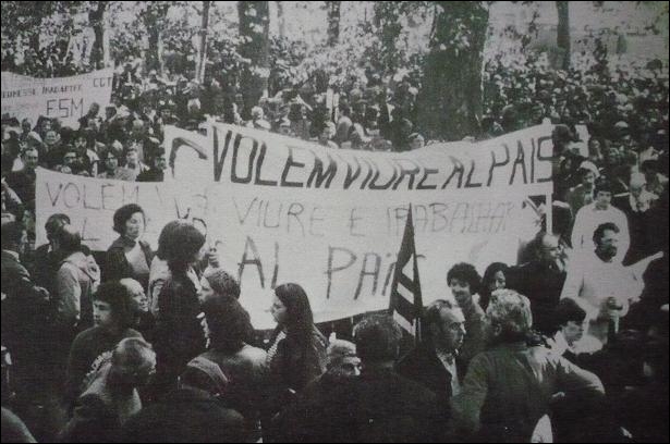  Volem viure al pais . Ce slogan retentit durant toute une nuit dans les rues de la ville de Montpellier, en février 1976. Qui était à l'origine des manifestations ?