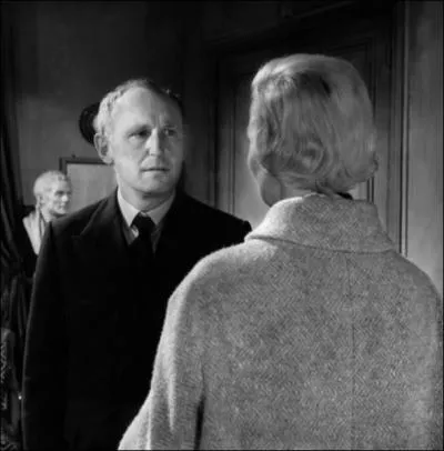 Qui tait  Marie-Jose , l'pouse au physique ingrat de Bourvil dans  Le miroir  deux faces  en 1958 ?