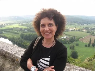 Comment se prnomme Madame Carstensen, psy et auteure des deux excellents ouvrages  Devenir magicien de sa vie  et  Zen en un clin d'oeil  ?