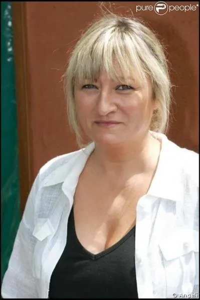 Madame Bravo est une clbre animatrice TV un peu djante. Quel est son prnom ?