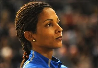 Madame Arron est une clbre athlte, coureuse de vitesse. Quel est son prnom ?