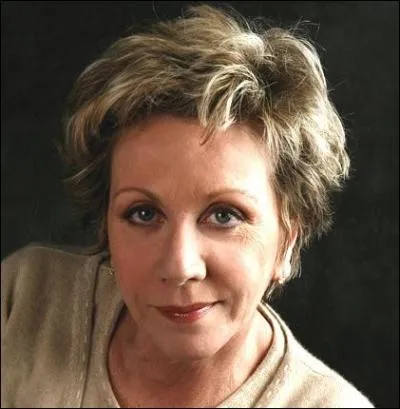 Cette ancienne journaliste de la tlvision franaise est aujourd'hui membre du C. S. A... ...