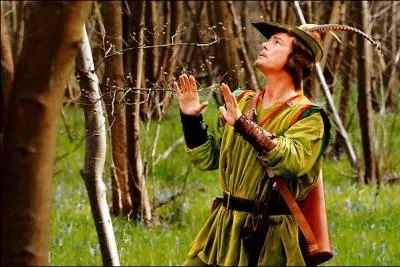 Lorsque l'on dit d'un homme qu'il est encore vert, cela signifie...